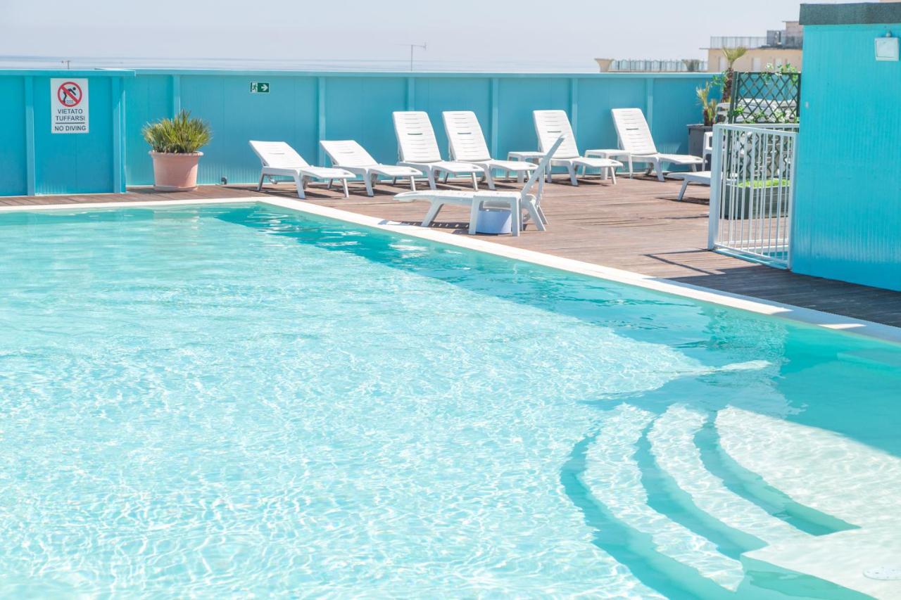 Hotel Elite Cattolica Esterno foto