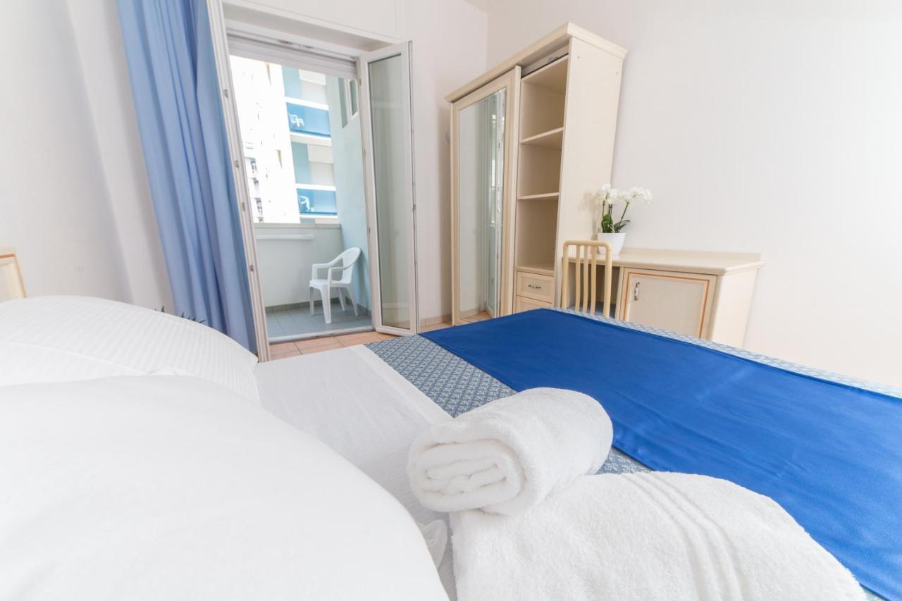 Hotel Elite Cattolica Esterno foto