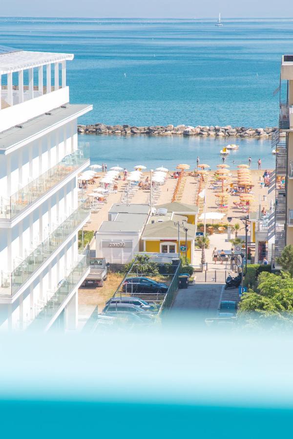 Hotel Elite Cattolica Esterno foto