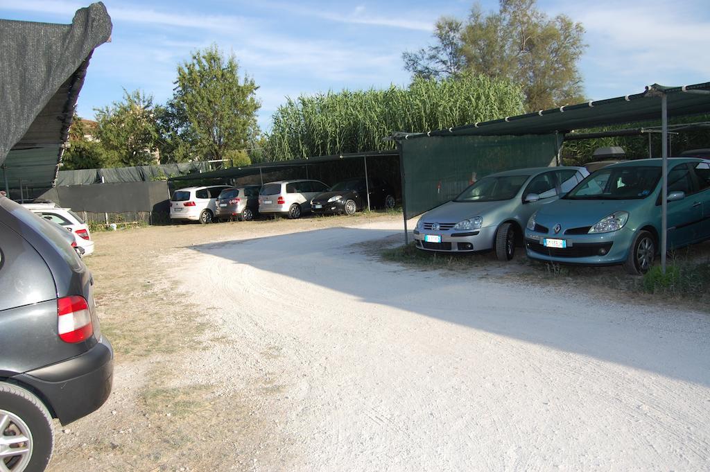 Hotel Elite Cattolica Esterno foto