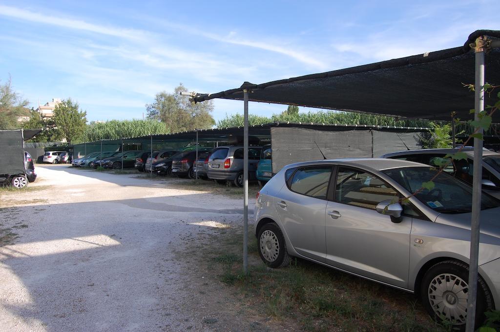 Hotel Elite Cattolica Esterno foto