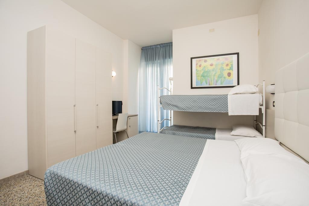 Hotel Elite Cattolica Esterno foto
